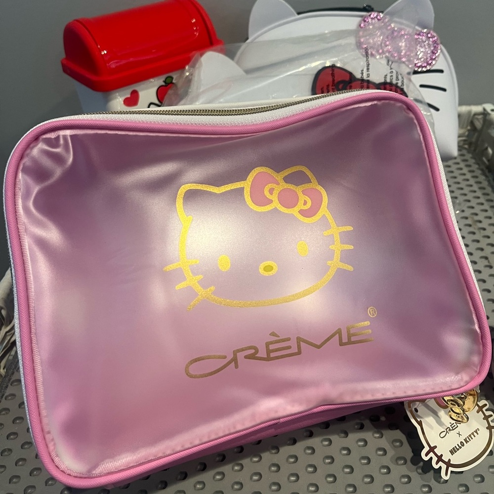 Hello kitty make up bag